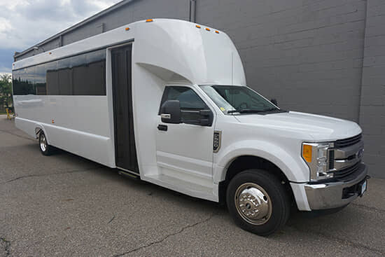 detroit charter bus